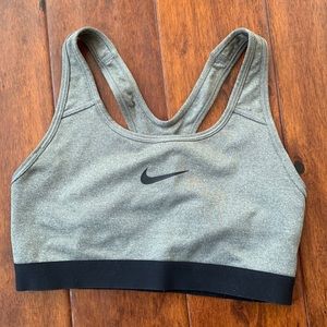 Nike sports bra. Great condition. Size small